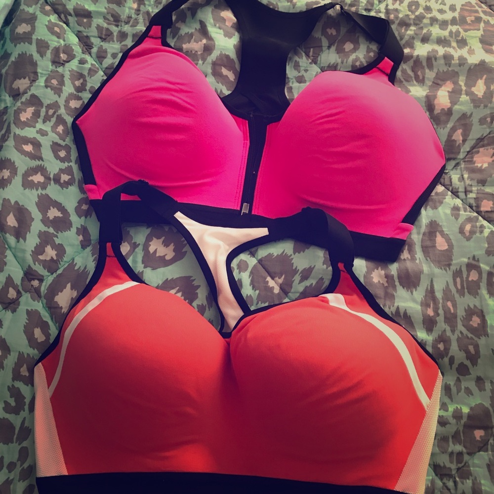 NWOT 2 36DD Victoria Sport Sport Bras